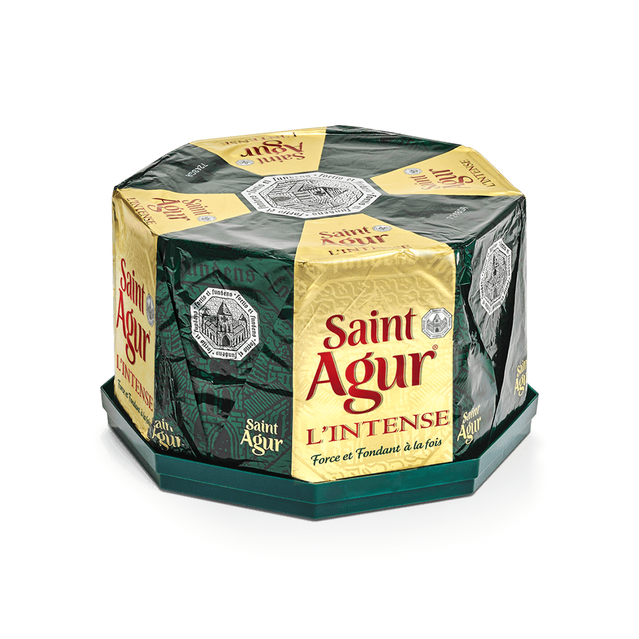 ST AGUR 60% сыр с голубой плесенью ≈ 2,3 кг./шт.